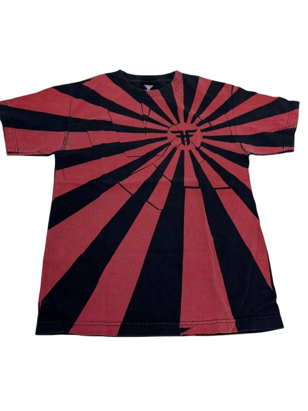 Fallen Red & Black Sunburst Graphic Tee Cotton Pre-Shrunk Mens Size M